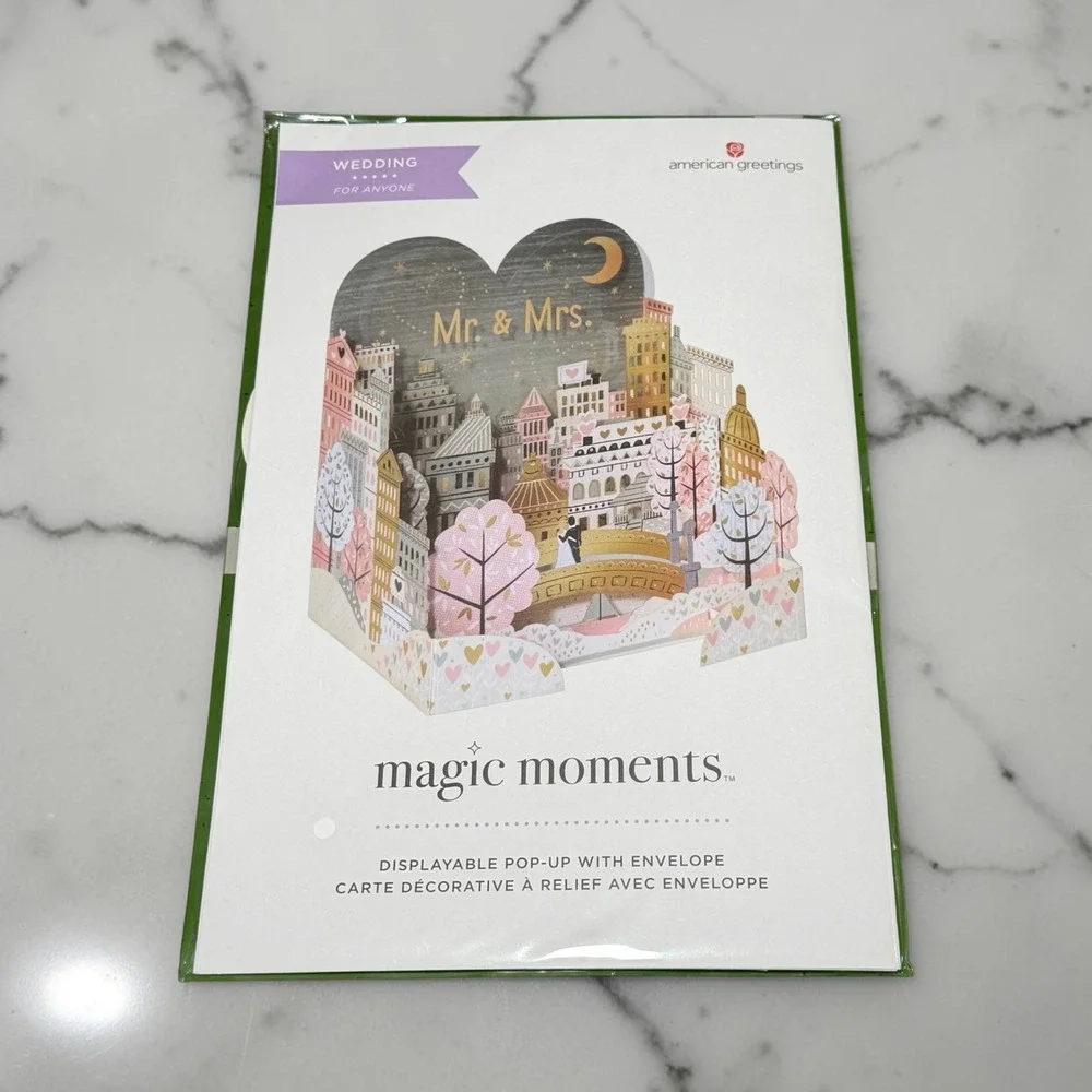 Pop-Up Wedding Card Mr. & Mrs. City Skyline 3D Wedding Table Decor
